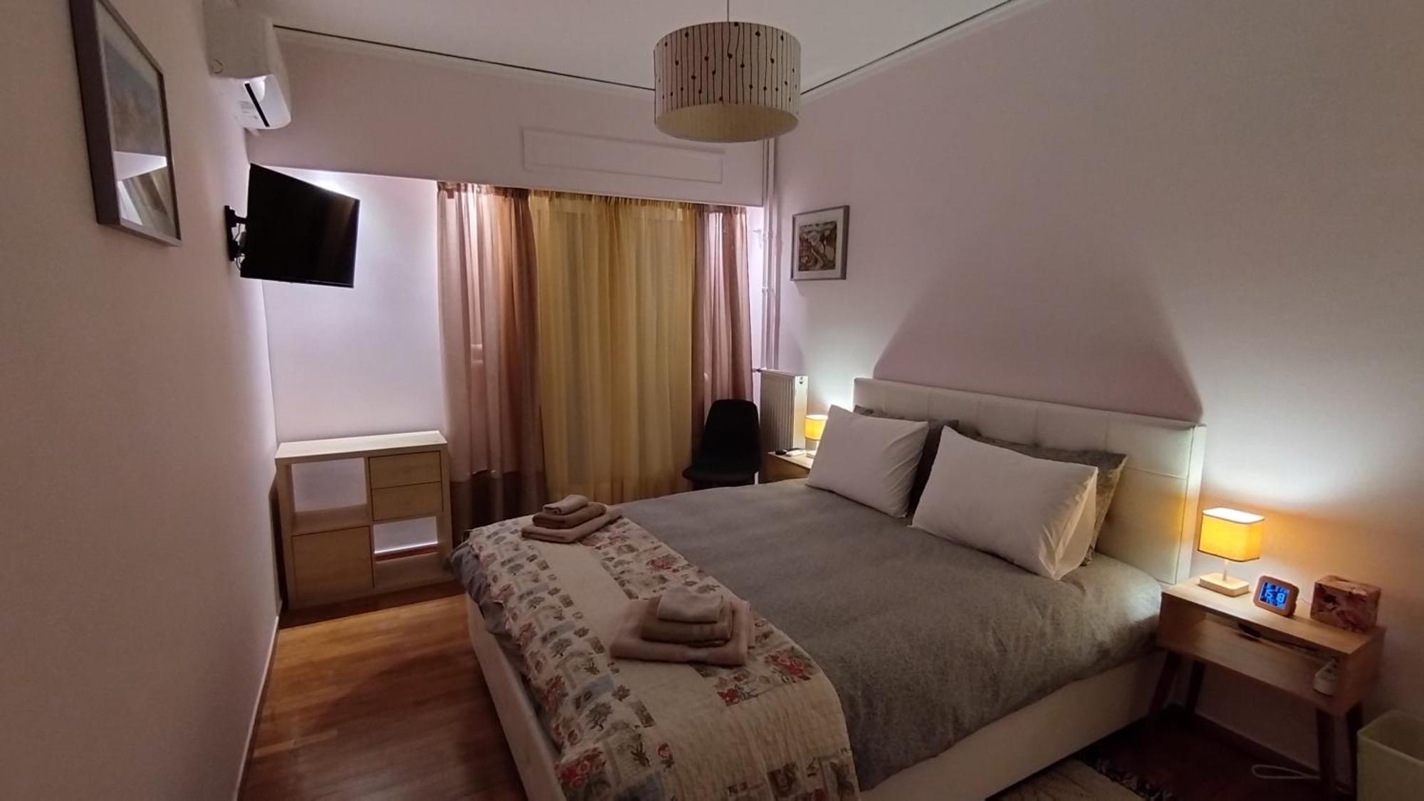 Spacious Flat Ideal For Families Athens Exterior photo